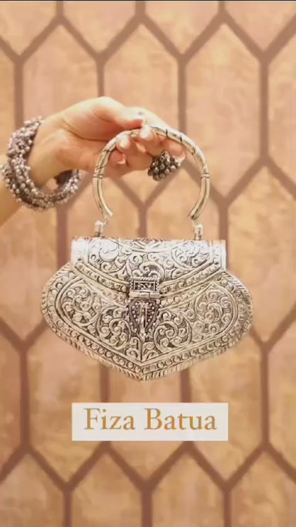 Fiza Batua Silver Heart Clutch