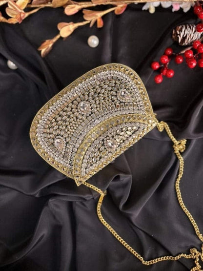 Kundan clutch